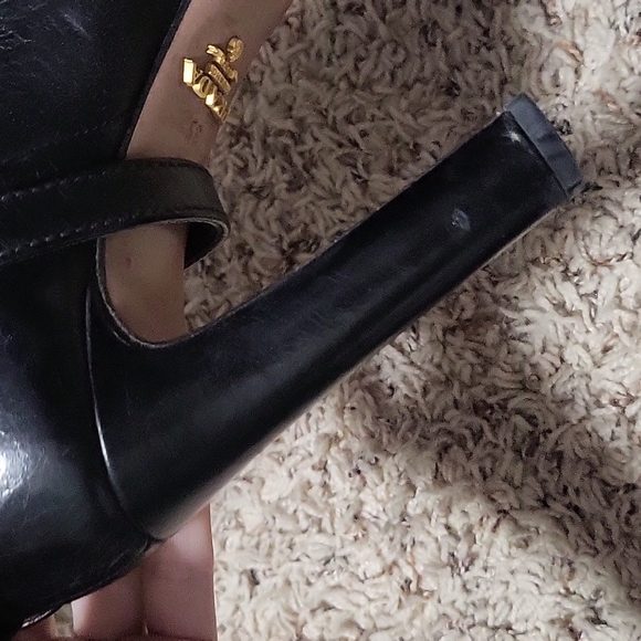 Prada boots with prada removable buckle size 35 - Picture 8 of 14